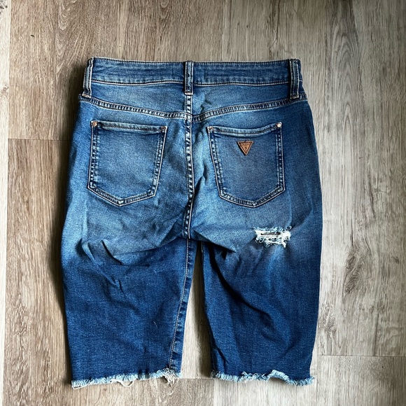Guess Jean shorts - Picture 2 of 2
